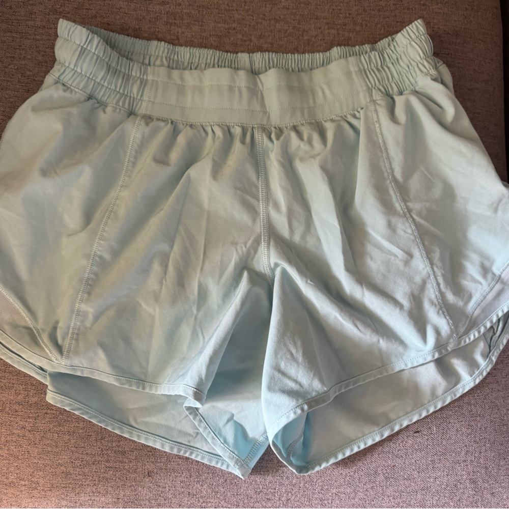 Lululemon Hotty Hot 4” Shorts - Size 8 tall - Turquoise
